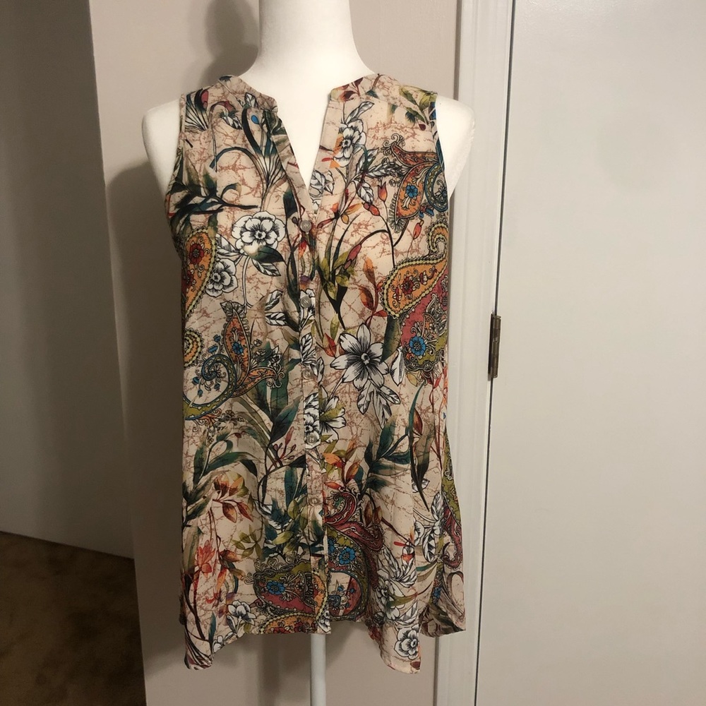 Spense sleeveless top